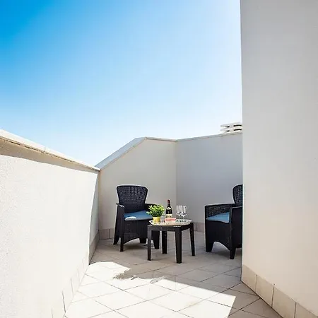 Apartamento Entrenucleos Dos Hermanas Exterior foto